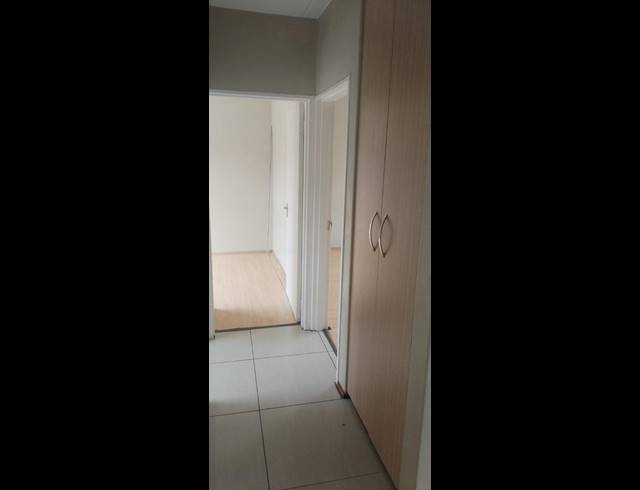 2 BEDROOM APARTMENT FOR SALE IN GLEN MARAIS